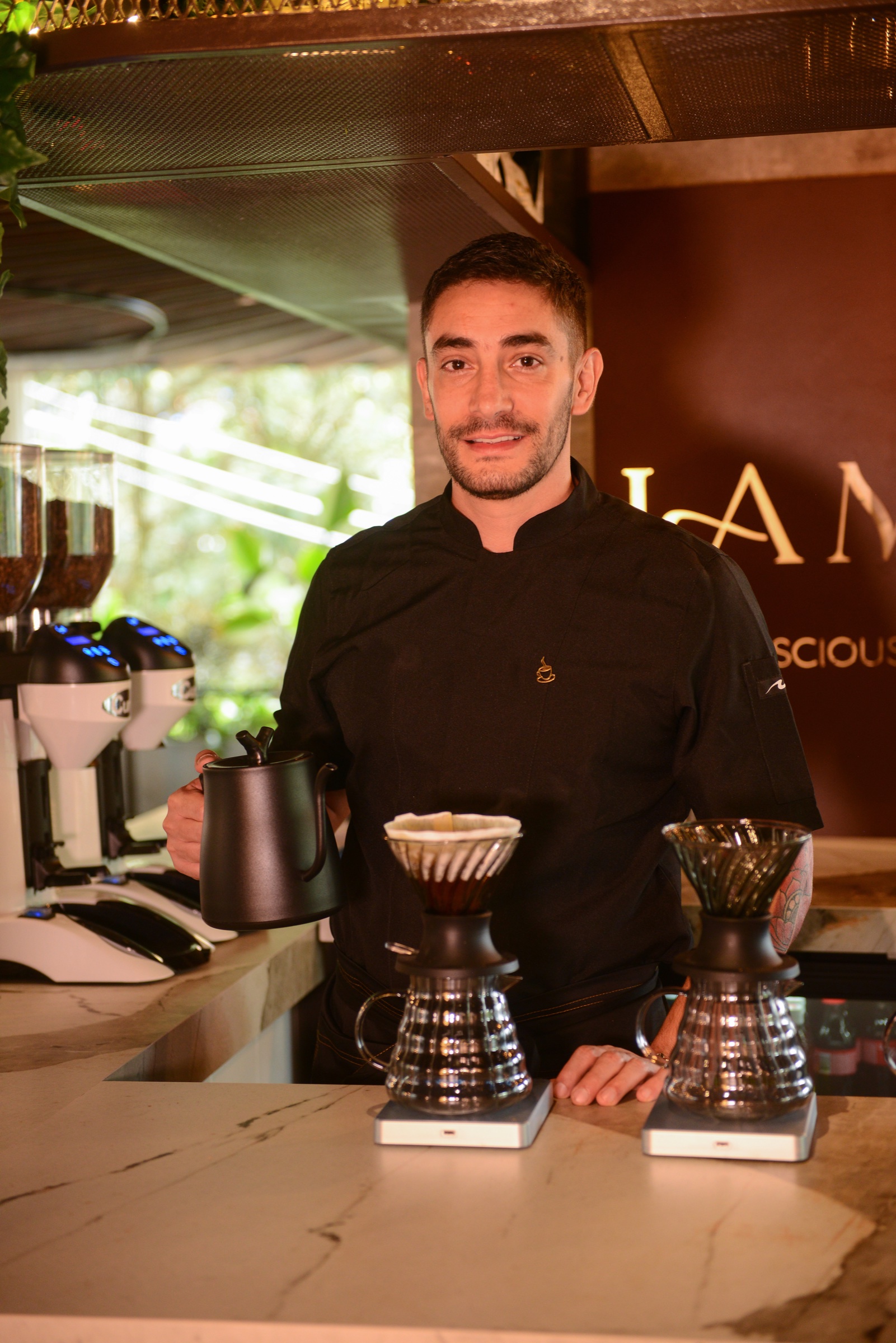 Café La María — barista en barra